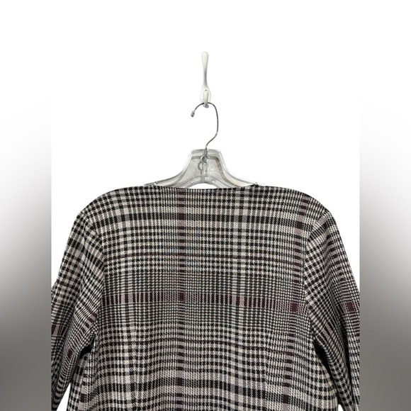 SOHO Apparel Ltd, Black & White Plaid Open Front Jacket, Medium - Picture 7 of 8